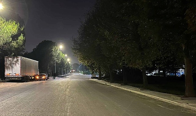 Büyükşehir’in modern şehircilik vizyonunun bir örneği;  Sanayici Caddesi, İzmit’in prestij caddelerinden oldu