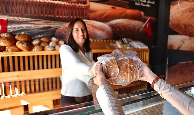 Çeşme Halk Ekmek Fırını yenilenen makine ağı ile günde 6 bin ekmek üretiyor