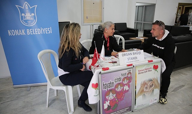 Konak’ta organ bağışı farkındalığı için stant kuruldu