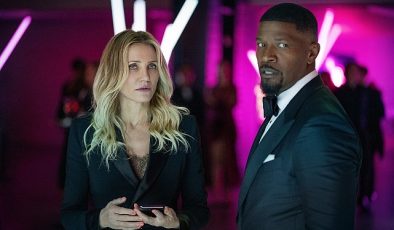 Netflix’in başrollerinde Jamie Foxx ve Cameron Diaz’a yer veren filmi Back in Action’dan yeni fragman yayınlandı.